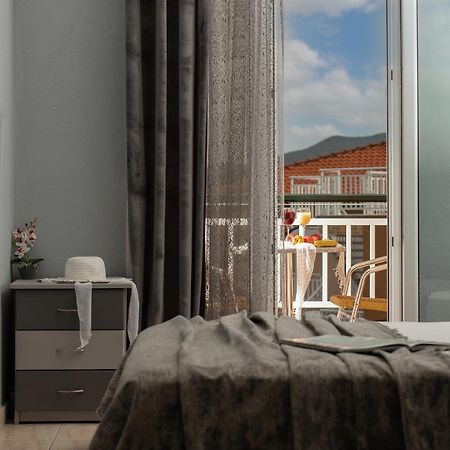 Apartamento House Toula Elegant Sarti Exterior foto