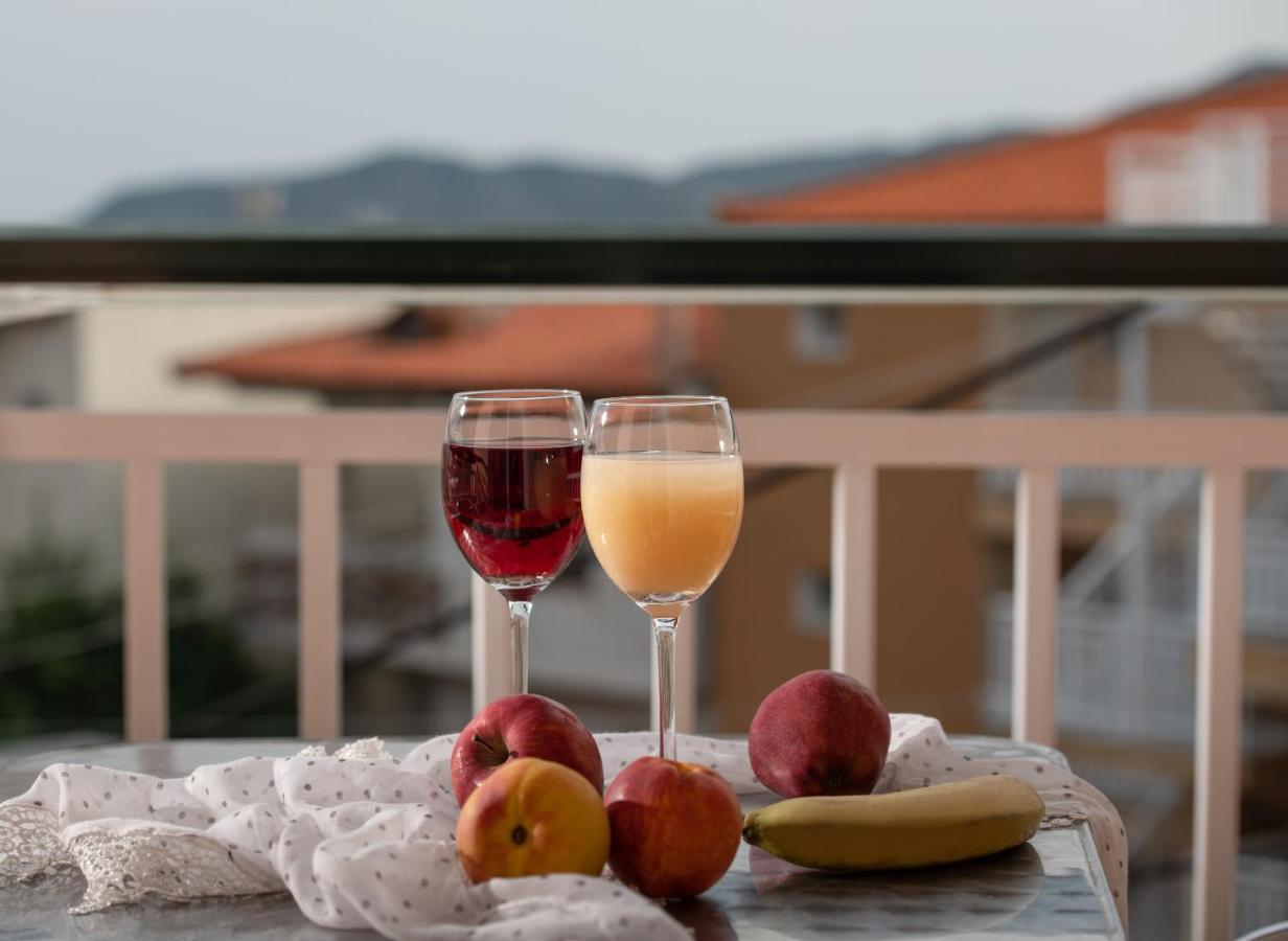 Apartamento House Toula Elegant Sarti Exterior foto