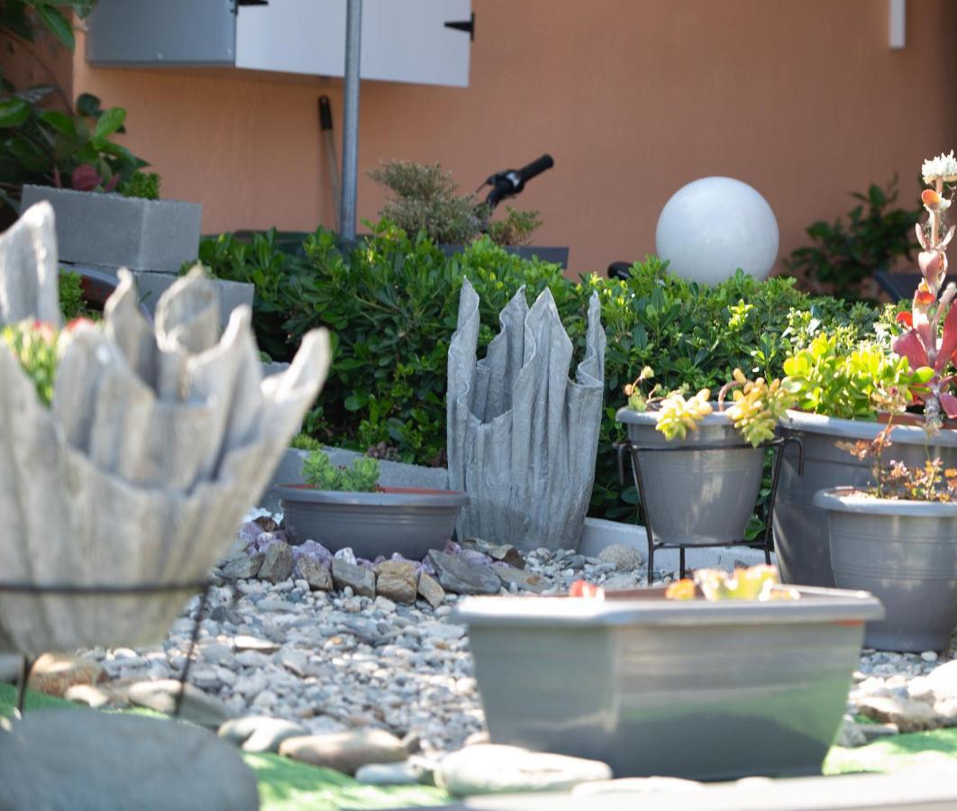 Apartamento House Toula Elegant Sarti Exterior foto